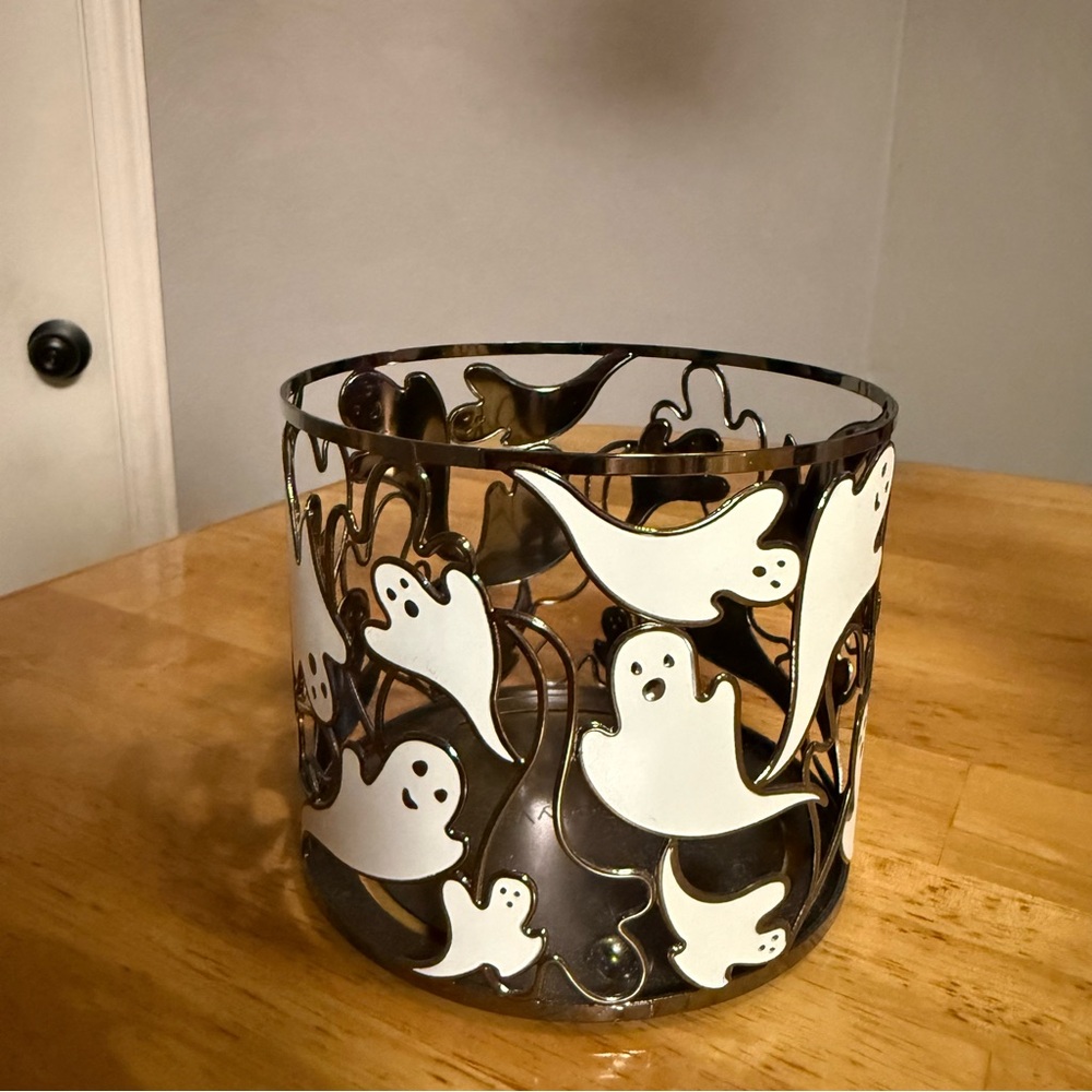 👻 Bath & Body Works Halloween Dancing Ghosts 3-wick candle holder